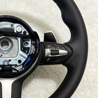 Vente en gros de pièces chauffantes M Sport pour BMW Série 1 2 3 4 5 6 7 F30 F33 F13 F16 F25 F02 F07 F40 F48 F34 F31 F87 F44