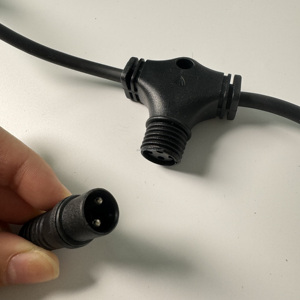 OEM Trung Quốc cung cấp cáp cao su 220V -240V CE ROHS ngoài trời IP65 không thấm nước LED Curtain Lights - Product Image 2