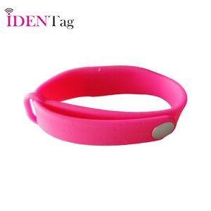 사용자 정의 로고 인쇄 <span class=keywords><strong>RFID</strong></span> 실리콘 팔찌 방수 NFC 팔찌 125 KHz PVC 플라스틱 마그네틱 카드 사용자 정의 인쇄 - Product Image 6