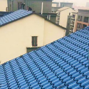 Renovación de Techos de Tejas Metálicas, Reparación de Fugas e Instalación de una Capa Protectora Impermeable Adicional, Arena de Color 3D - Product Image 2