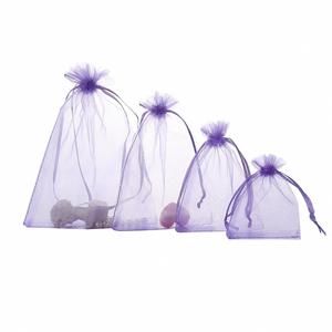 Sacs en organza personnalisés avec logo Linna, cordon de serrage, pour emballage de bijoux et bonbons de mariage, et pochettes en organza imprimées - Product Image 3