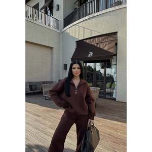 Ensembles de costumes pour femmes avec détails de fermeture éclair marron - Product Image 5