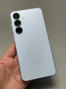 Vente en gros Sam Gala//xy S25 5G 6.2" 120Hz AMOLED 50MP OIS 12GB 256GB 4000mAh Snapdragon 8 Elite IP68 AI Phone Débloqué en usine - Product Image 1