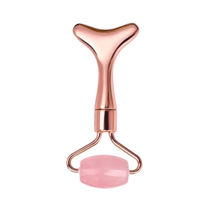 Outil de massage Gua Sha en alliage de zinc rose doré avec logo personnalisé, en forme de queue de poisson, pour le soin de la peau du visage, en stock - Product Image 6