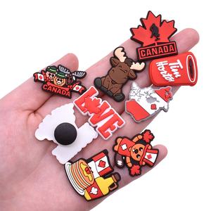 2025 nouveau Canada Style Design sport feuilles d'érable mode chaussures décorations Logo personnalisé concepteur chaussures breloques accessoires - Product Image 4