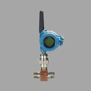 Transmetteur totalisateur sans fil 705, débitmètre Coriolis Motion F025S et module de commutation - Product Image 4