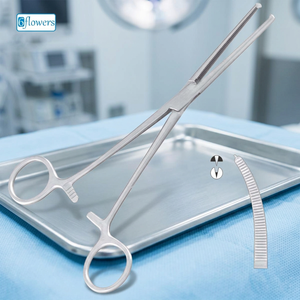 คีมห้ามเลือด Rochester Ochsner 6 ดอก  ทำจากเหล็กกล้าไร้สนิม  สำหรับผ่าตัดทั่วไป  รุ่น F6-121 ขนาด 14 ซม. ได้รับมาตรฐาน CE - Product Image 2