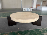 Salon nordique simple Table centrale en marbre canapé rond Table basse en travertin avec base en bois