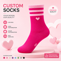 Chaussettes pour femmes, chaussettes de couleur unie, chaussettes roses à cœur, chaussettes en coton pour femmes, chaussettes de sport, logo brodé personnalisé