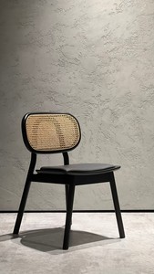 Juego de mesa de comedor de madera de ratán de lujo moderno con sillas de cuero sintético en colores negro naranja azul para comedor - Product Image 6