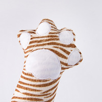 Jouet pour chien en peluche longue et résistante à l'effigie d'une patte, couineur, avec herbe à chat pour la dentition des chiots et le soulagement des animaux de compagnie