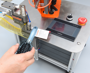 Máquina Etiquetadora Industrial Booster BOS-168, Estructura Duradera de ABS, Aguja Plateada para Aplicación de Etiquetas Colgantes en Prendas - Product Image 6