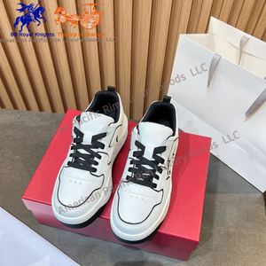 Baskets compensées confortables et respirantes pour femmes 2024, à lacets souples, style décontracté, collection automne, meilleures ventes - Product Image 3