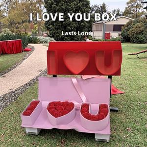กล่องของขวัญสุดหรูหุ้มกำมะหยี่ยาวสำหรับวันวาเลนไทน์ พร้อมข้อความ "ฉันรักคุณ" ประดับด้วยดอกไม้แบบตัวอักษร  ริบบิ้นปั๊มเย็น - Product Image 4