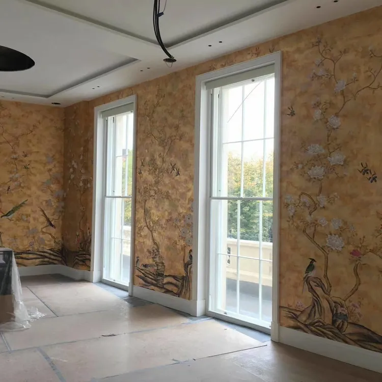 Chinoiserie pintado a mano papel metálico oro dorado en seda