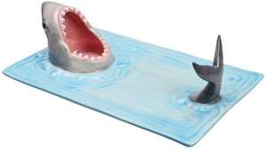 Plato de cerámica pintado a mano para servir Sushi, cerámica pintada a mano, Shark Attack - Product Image 5