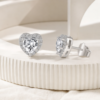 Boucles d'oreilles pour femmes en argent sterling 925, micro-incrustées, en forme de cœur étincelant, plaquées rhodium, vente en gros de bijoux
