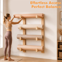 Support mural en bois pour tapis de yoga, support pour tapis de yoga à 4 niveaux, organisateur de tapis de yoga pour suspendre les rouleaux en mousse et les bandes de résistance