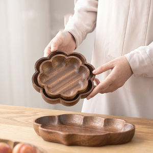 Plateau en bois massif pour fruits, artisanat en bois, plateau de séparation en bois naturel, plateau de rangement à cinq compartiments pour hôtel, plateau à collation, artisanat en bois - Product Image 2