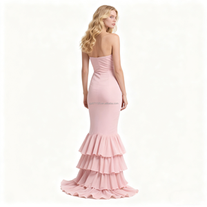 طقم نسائي وردي بدون حمالة من قطعتين ، بلوزة قصيرة مع تنورة طويلة حورية البحر وتفاصيل كشكشة ثوب أنيق للحفلات - Product Image 2