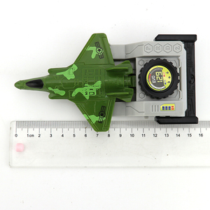 Jouet d'avion de chasse à catapulte en plastique amusant avec bonbons - Product Image 6