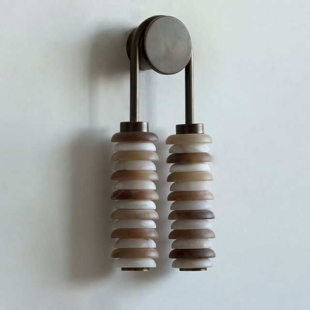 Modern Luxury Natural Alabaster Stone Wall Sconce Double Head Brass Wall Light for Bedroom Living Room Hotel
