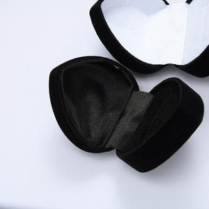 صندوق هدايا مجوهرات صغير مخصص متوفر في المخزون صندوق عرض محمول للخواتم يعبر عن قلب صندوق مخملي للخواتم - Product Image 3