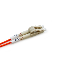 Cordon de brassage fibre optique YOFC OM3 Multimode 50/125 LC/UPC vers LC/UPC Duplex MMF avec ferrule en céramique 2.0mm 3.0mm