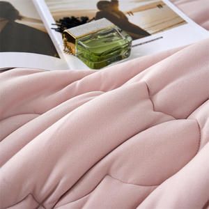 Couette d'hiver Duoximeimiankang 203x229cm en polyester et coton moelleux pour la maison, rose - Product Image 3