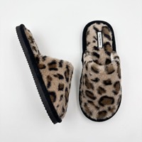 Pantoufles en peluche à imprimé léopard pour femmes, chaudes et moelleuses, à bout fermé, pour l'intérieur, en coton