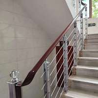 Maßgefertigte Schnelle Lieferung Ovale PVC-Treppengeländer Balustraden mit Langlebigkeitsmerkmalen für Bürogebäude-Nutzung