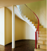 Style Simple En Gros Meilleure Qualité Creux Escalier Rond Balcon En Fer Forgé Balustrades Main Courante pour Intérieur
