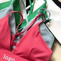 Soutien-gorge de sport en nylon pour femme, style Kendall Jenner, col en V réglable, couleur unie, confortable, bretelles spaghetti, coussinets triangulaires, sexy
