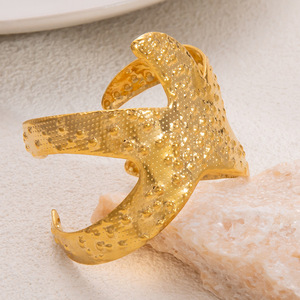 Bracelet manchette motif étoile de mer plaqué or 18 carats pour femme, bijou cadeau - Product Image 2