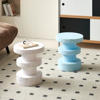Table d'appoint noire moderne pour salon, table décorative d'intérieur et d'extérieur en PE pour jardin et terrasse