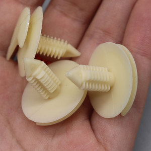 Nylon Wheel Arch Fastener D438 24.3mm For Chrysler <b>Door</b> <b>Trim</b> Panels Replacement Part - Product Image 2