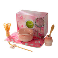 Kit Matcha Personnalisable avec Nœud Papillon, Bol à Matcha en Céramique Japonaise avec Poignée, Fouet à Matcha à Bec Verseur, Chawan, Coffret de Thé Matcha