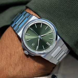 Relojes de Pulsera Casuales de Lujo para Hombre con Mecanismo Automático Personalizado OEM de 39MM de Marca Propia Impulsados por el Movimiento Automático Seiko NH35A - Product Image 2