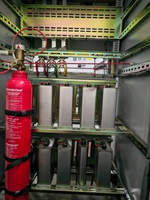 Armoire PFC basse tension série GGJ : Améliore le facteur de puissance, réduit les pertes de ligne, économise l'énergie pour les appareils de commutation des réseaux électriques industriels