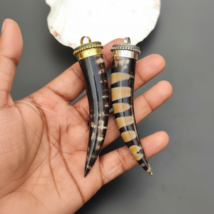 จี้รูปเขาควายทำด้วยมือทำด้วยมือทำจากทองเหลืองงานทำด้วยมือจากอินเดียโดยแฟชั่นจาก glowin - Product Image 1