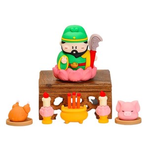 เครื่องประดับเทพเจ้าแห่งความมั่งคั่งแบบการ์ตูน ฐานไม้ทรงสี่เหลี่ยมพร้อมเทียนและตุ๊กตาหมู ตกแต่งโต๊ะทำงาน สไตล์น่ารัก - Product Image 3