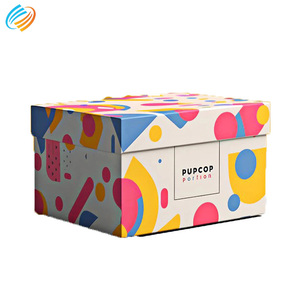 Boîte d'emballage cadeau d'anniversaire en papier kraft de luxe artisanal pour le sport des enfants - Product Image 1