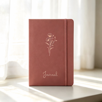 Cuaderno de Tapa Dura Personalizado Premium, Diario con Diseño Floral en Dorado, Correa Elástica, Cuadernos con Opciones Multicolor para Oficina