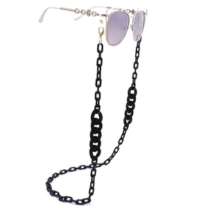 Chaîne de <span class=keywords><strong>lunettes</strong></span> tendance en acrylique antidérapante de 70 cm avec support pour <span class=keywords><strong>lunettes</strong></span> de soleil et sangle pour masque facial – Accessoire pour <span class=keywords><strong>lunettes</strong></span> - Product Image 2