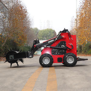 Mini-chargeuse sur pneus Soamte White Diesel CE EURO5 EPA avec moteur Kubota, 950 kg, godet de 0,03 m, pompe YUKEN, boîte de vitesses 4x4, moteur de 15,7 kW - Product Image 2