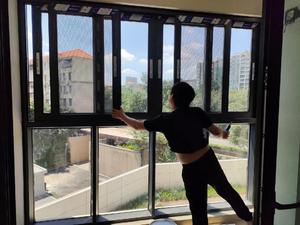 Thiết kế hiện đại đôi kính trượt cửa sổ cho ban công năng lượng hiệu quả tùy chỉnh nhà máy nhôm hợp kim thép không gỉ - Product Image 4