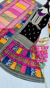 Top de trabajo de secuencia de codificación de bordado de terciopelo de diseñador Sharara con colección de vino Dupatta de la mejor calidad - Product Image 2