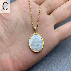 Nuova Collana Sacra in Acciaio Inossidabile con Conchiglia Bianca e Pendente a Cuore Sacro in Madreperla per Donne - Product Image 6