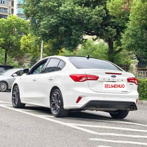 Changan <span class=keywords><strong>Ford</strong></span> <span class=keywords><strong>Focus</strong></span> Sedan 2022, Cambio a 6 Marce, Turbo, Interni in Pelle Scura, Cerchi R19, Telecamera Posteriore, Trazione Anteriore, Guida a Sinistra, Auto Usate dalla Cina, Tetto Apribile, Luci LED - Product Image 6