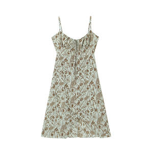 Vestido casual Runqi N8632 con cuello en V, cintura ajustada y estampado floral para mujer, color crema, para uso diario. - Product Image 3